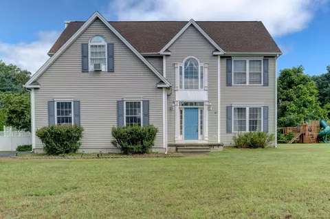 27 Commission St, Southington, CT 06489