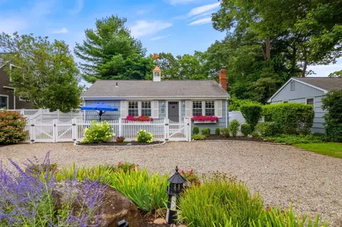 64 Atlantic Dr, Old Saybrook, CT 06475