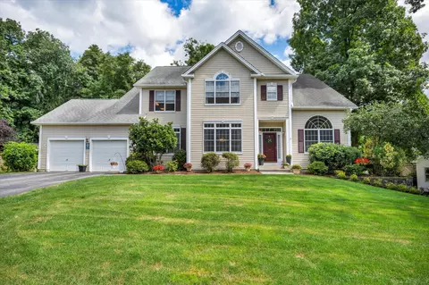 148 Centennial Dr, Milford, CT 06461