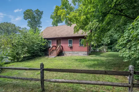 120 Old Turnpike Rd, Haddam, CT 06438