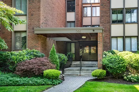 795 Prospect Ave #A3, Hartford, CT 06105