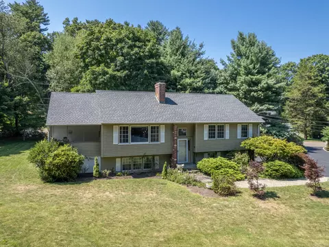 3 Saint George Pl, Westport, CT 06880