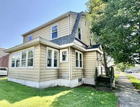 176 2nd Ave, West Haven, CT 06516