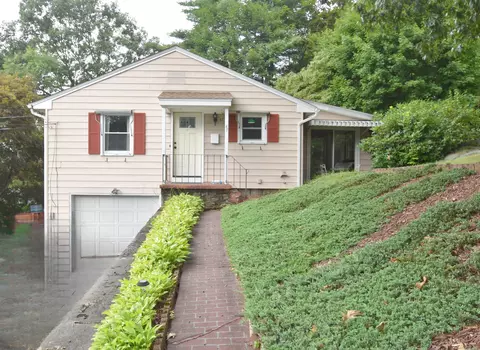 47 Vanderbilt Rd, Bristol, CT 06010
