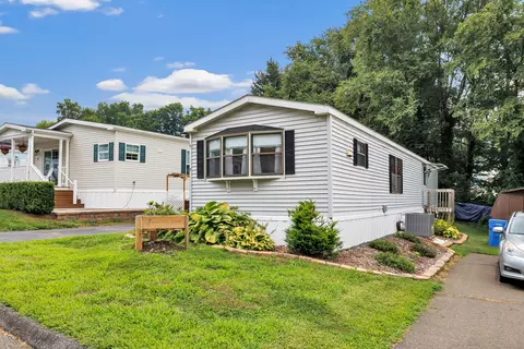 7 Woodland Park, Shelton, CT 06484