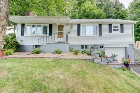 91 Timber Trl, Wethersfield, CT 06109