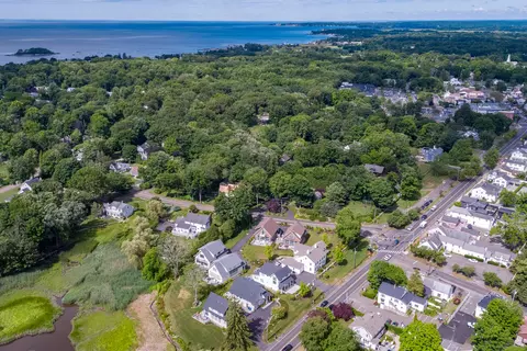 5 E Wharf Rd #5, Madison, CT 06443