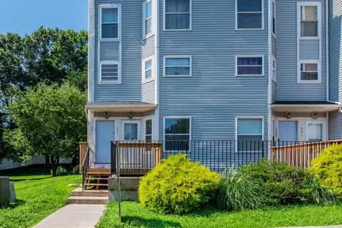 1655 N Colony Rd #5002, Meriden, CT 06450