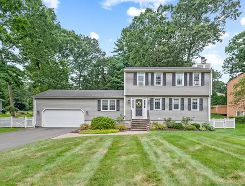 3 Deepwood Dr, Farmington, CT 06032