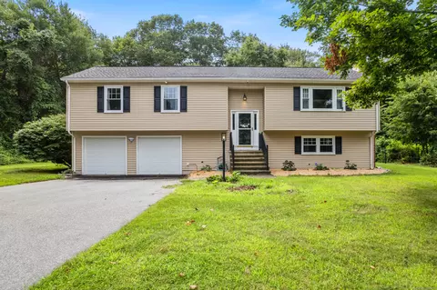 125 Judson Ave, Groton, CT 06355