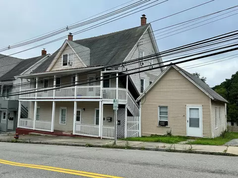 31-33 Merchants Ave, Norwich, CT 06380