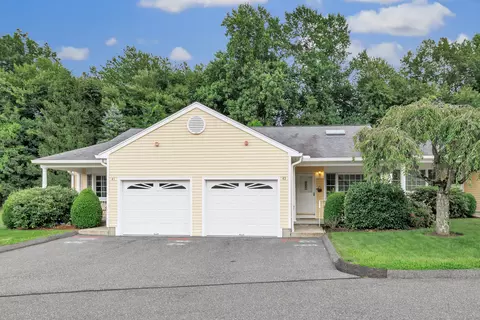 43 Highland Dr #43, Monroe, CT 06468