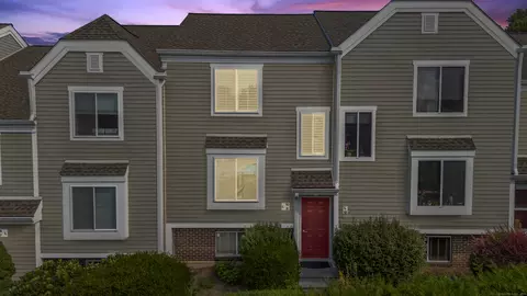 71 Aiken St #L10, Norwalk, CT 06851