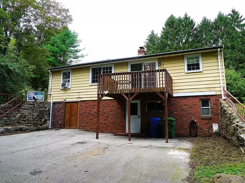 43 S Main St, Marlborough, CT 06447