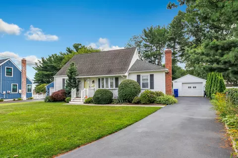 62 Baxter St, Stratford, CT 06615
