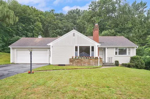 57 Highview St, East Hartford, CT 06108