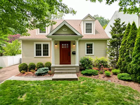 26 Frances Ave, Norwalk, CT 06854