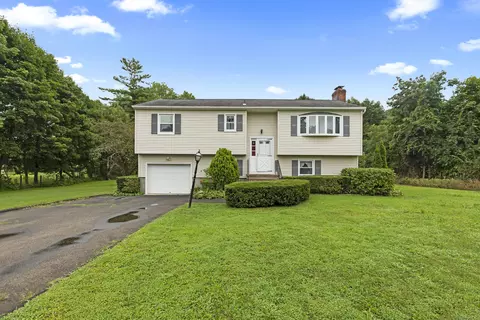 31 Hawley Road Ext, Danbury, CT 06811