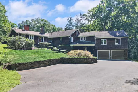 193 W Avon Rd, Avon, CT 06001