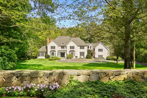 117 Quarter Horse Ln, Fairfield, CT 06824