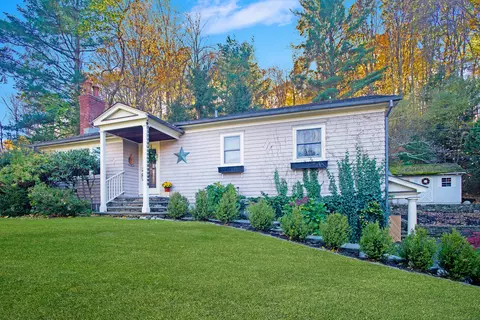 468 Branchville Rd, Ridgefield, CT 06877