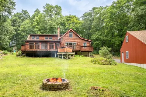 52 Ridgewood Dr, Bethany, CT 06524