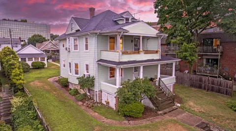 31 Weed Ave, Stamford, CT 06902