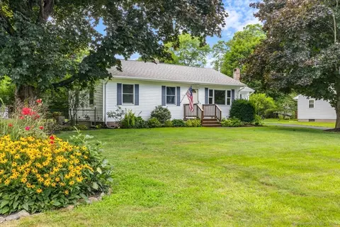 123 Alexander Dr, Colchester, CT 06415