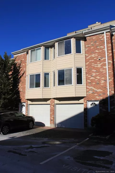 1611 Washington Blvd #19, Stamford, CT 06902