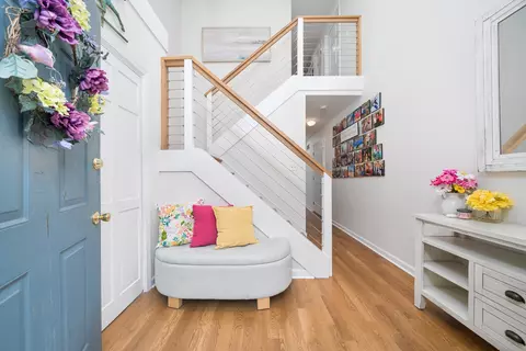 88 Crown Rdg #88, Newington, CT 06111