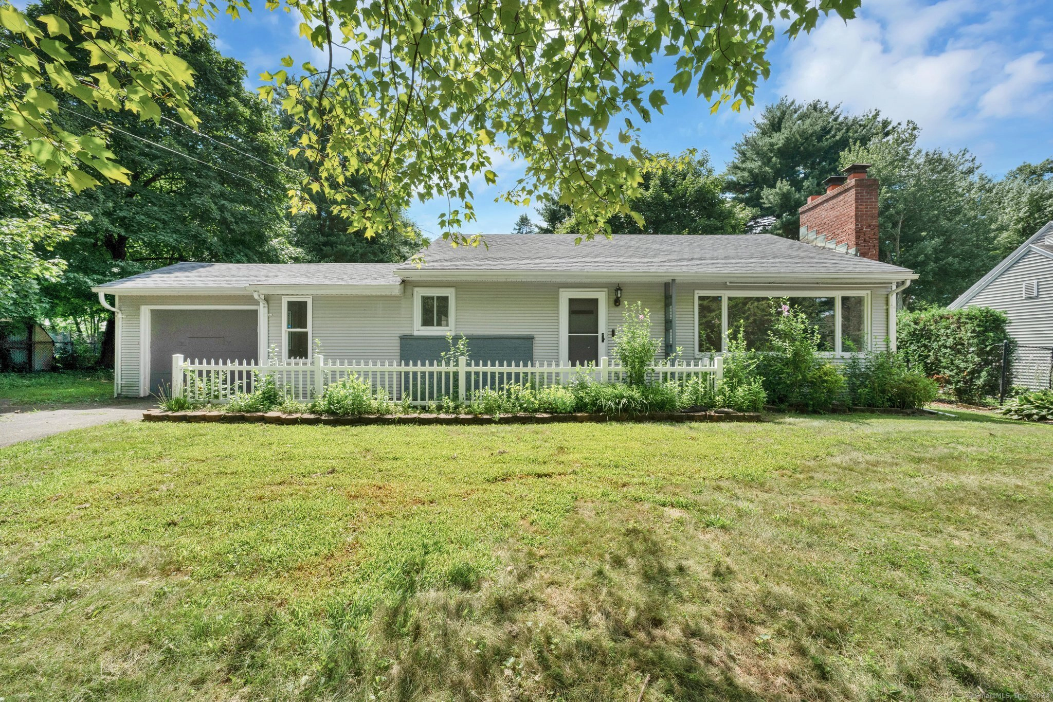 425 Cedar St  