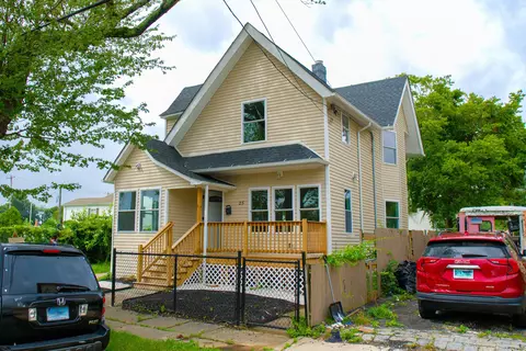 25 4th St, Bridgeport, CT 06607