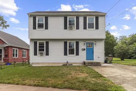 24 Washington St, Stonington, CT 06379