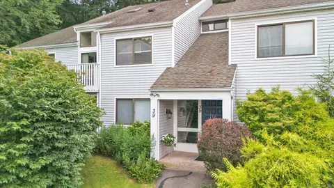 39 Brookwood Dr #F, Rocky Hill, CT 06067