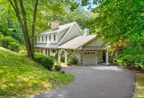 39 Guyer Rd, Westport, CT 06880