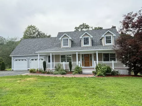 9 Spindle Hill Rd, Wolcott, CT 06716