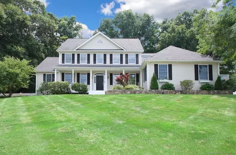 12 Nancy Ln, Brookfield, CT 06804