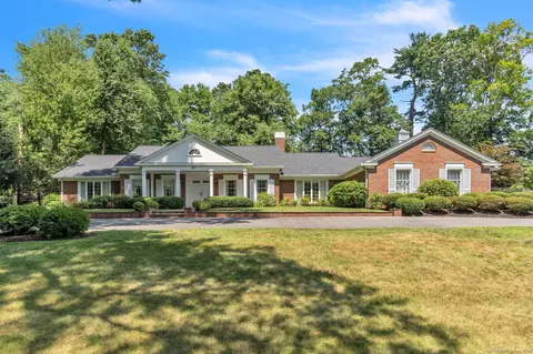 63 Ardsley Rd, Longmeadow, MA 01106