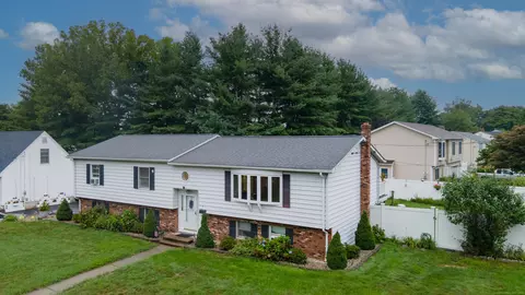 9 Montano Rd, Enfield, CT 06082