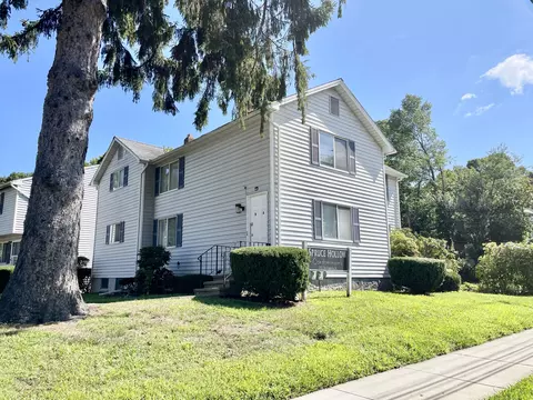 292 Britannia St #B, Meriden, CT 06450