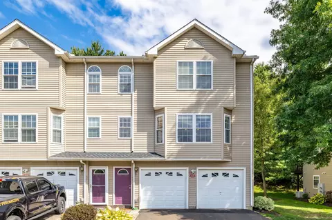 67 Dannys Way #67, Wallingford, CT 06492