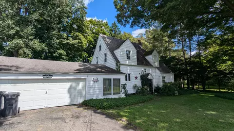 20 Schaghticoke Trl, New Milford, CT 06776