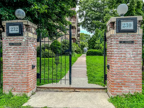 230 Farmington Ave #F2, Hartford, CT 06105