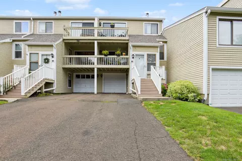 123 Peddlars Dr #123, Branford, CT 06405