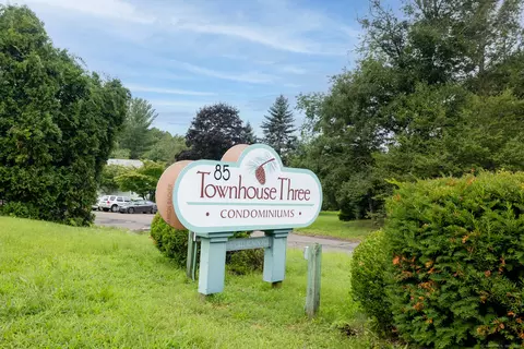 85 Old Town Rd #7, Vernon, CT 06066