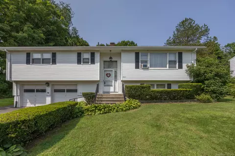 463 Chestnut Hill Ave, Waterbury, CT 06704