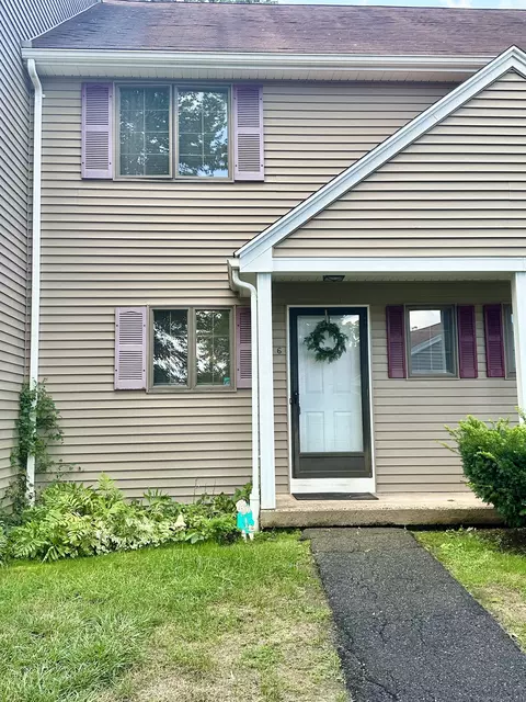 6 Partridge Ct #6, Windsor Locks, CT 06096