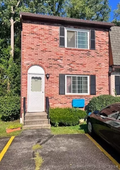 52 Sharon Rd #1, Waterbury, CT 06705