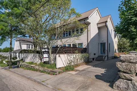 8 High St, Stonington, CT 06378