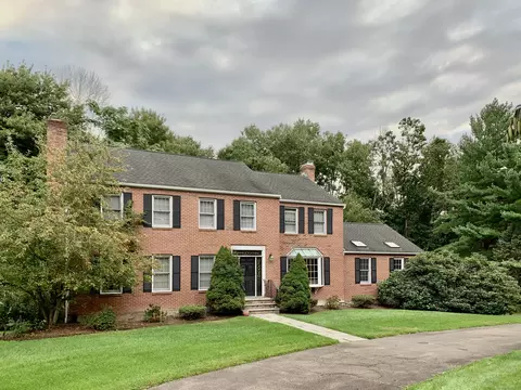 193 Hoyt Farm Rd, New Canaan, CT 06840